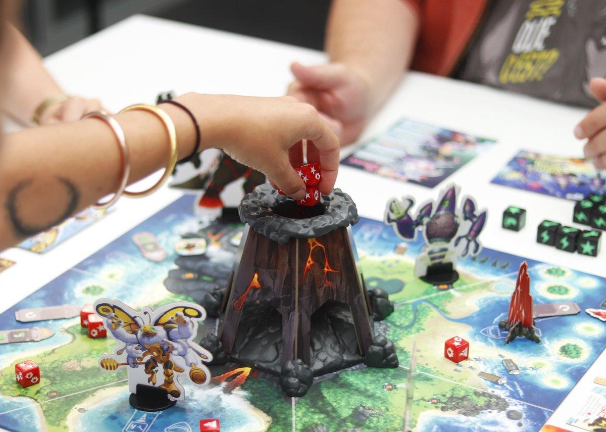 King of Monster Island - EasyMeeple